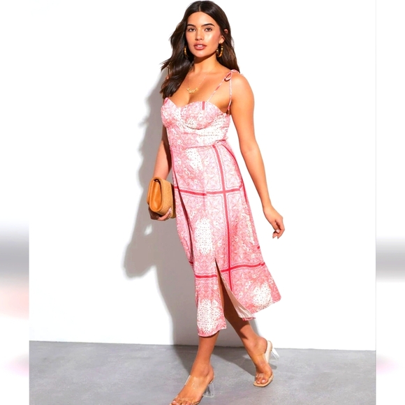 Vici Emily Sweetheart Paisley Midi Dress - Picture 1 of 10